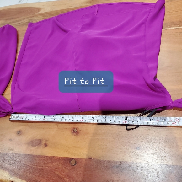 Boutique Vintage Keyhole Choker Off Shoulder Bishop Sleeve Satin Top - Picture 10 of 14